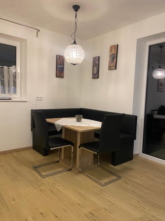 Wohnung City Nord Mit Balkon Herzogsdorf Luaran gambar